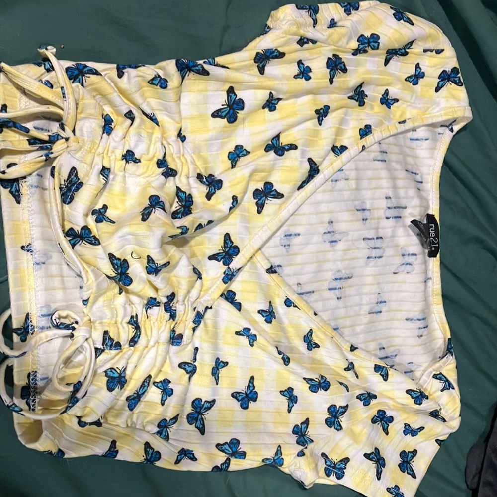 Crop top